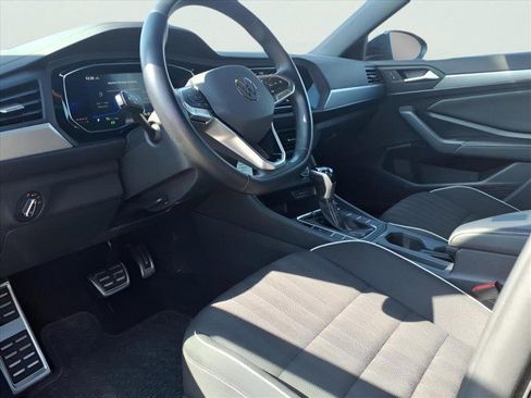 Certified 2023 Volkswagen Jetta Sport image 12