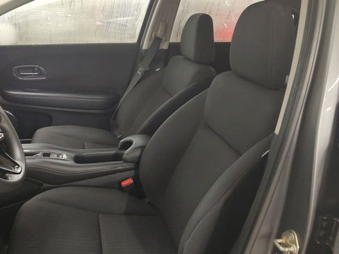 Used 2016 Honda HR-V EX image 2