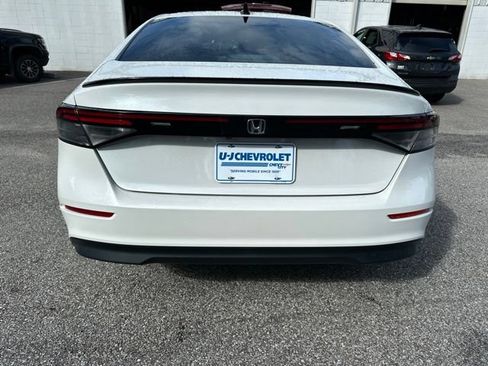 Used 2023 Honda Accord Sport image 4