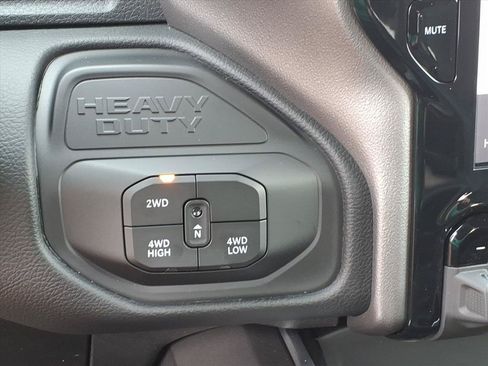 New 2026 RAM 2500 Big Horn AWD/4WD image 31