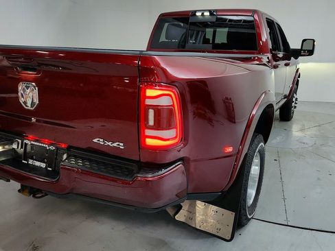 Used 2023 RAM 3500 Limited image 5