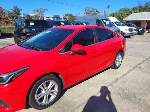 Used 2018 Chevrolet Cruze LT w/ LT Fleet Convenience Package FWD image 41