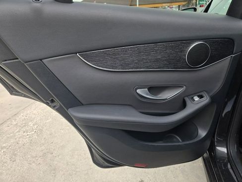 Certified 2022 Mercedes-Benz GLC 300 4MATIC image 33