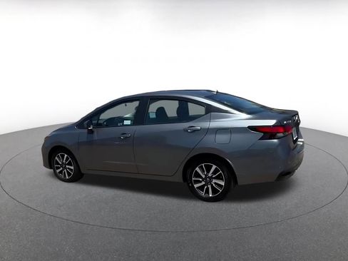 Used 2025 Nissan Versa SV FWD image 9
