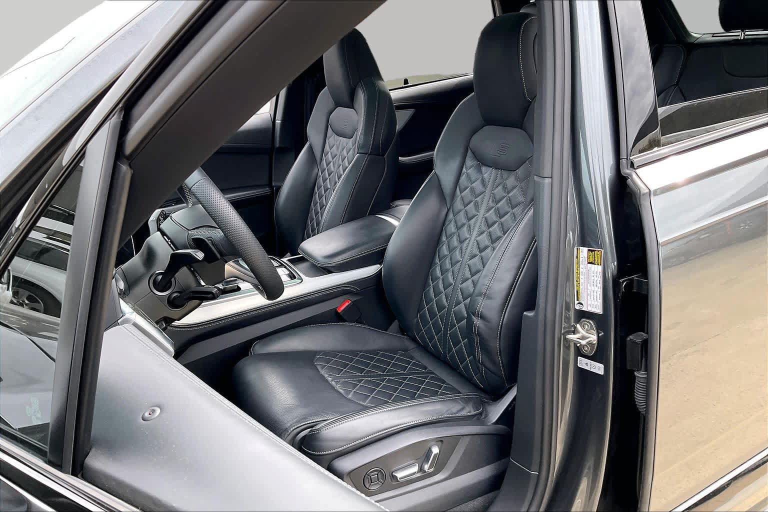Used 2024 Audi Q7 3.0T Prestige AWD/4WD image 7