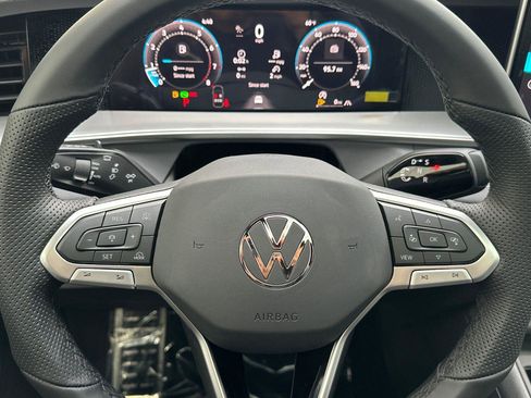 New 2026 Volkswagen Tiguan SE R-Line image 22