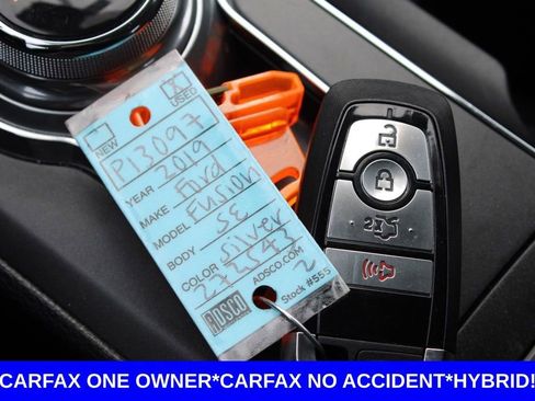 Used 2019 Ford Fusion SE image 31