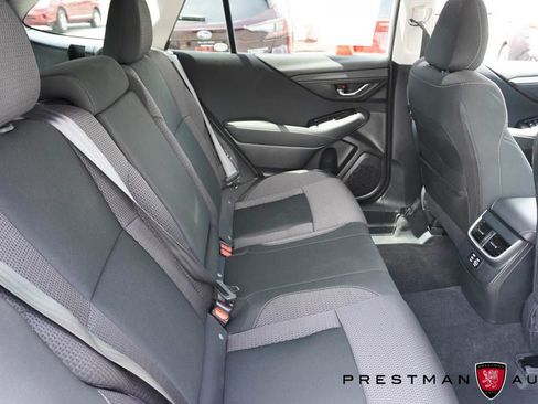 Used 2025 Subaru Outback Premium AWD/4WD image 39