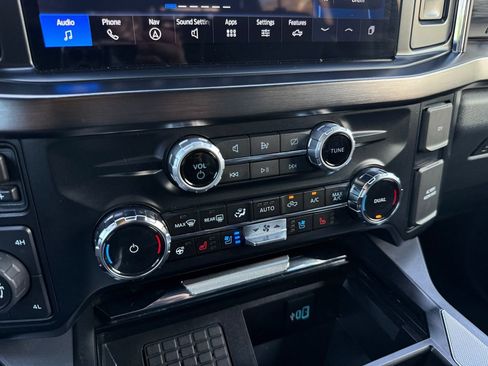 Used 2024 Ford F350 Lariat w/ Lariat Ultimate Package image 47