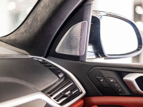 Used 2022 BMW X5 M Competition AWD/4WD image 33