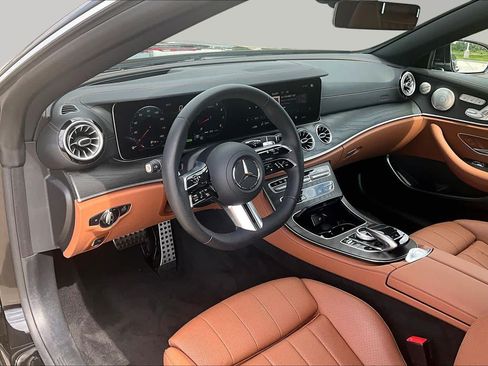 Used 2023 Mercedes-Benz E 450 Cabriolet image 15