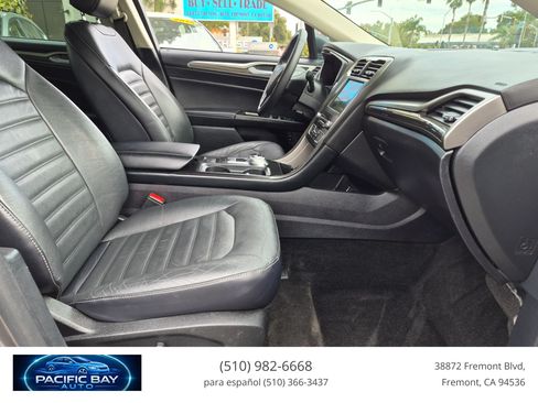 Used 2018 Ford Fusion Energi SE FWD image 18
