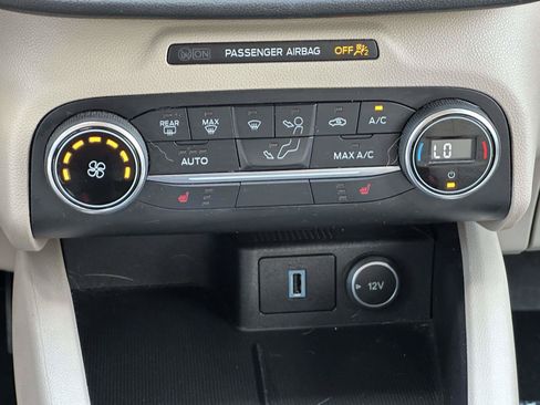 Certified 2020 Ford Escape SE AWD/4WD image 17
