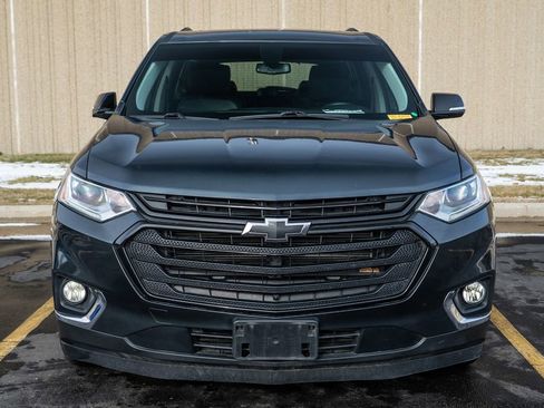 Certified 2019 Chevrolet Traverse LT w/ LT Premium Package image 2