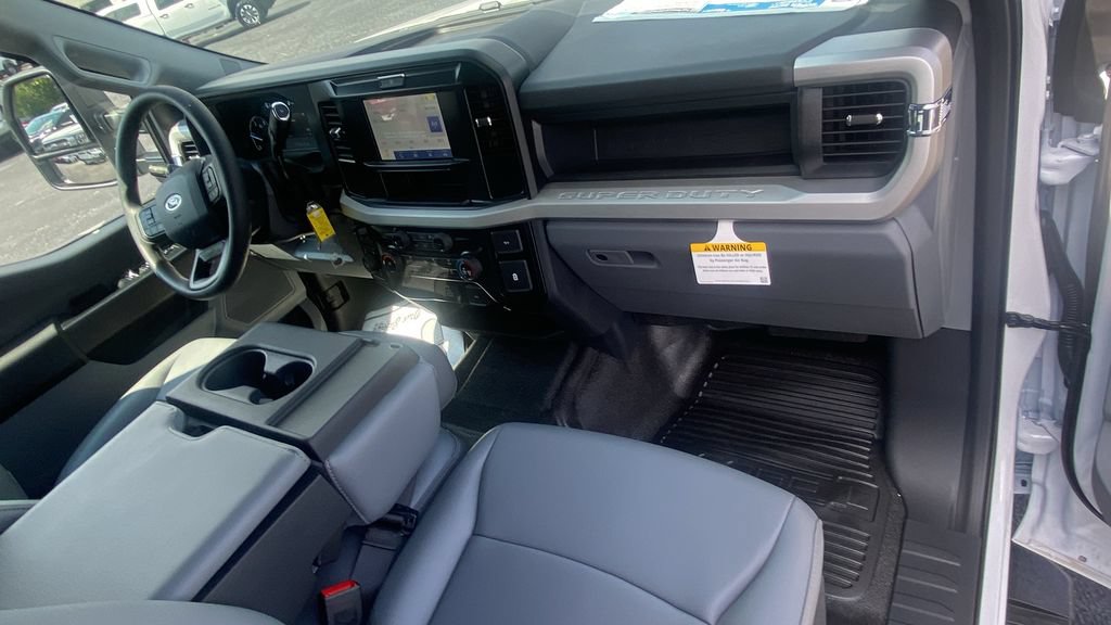 New 2026 Ford F350 XL w/ XL Chrome Package AWD/4WD image 11