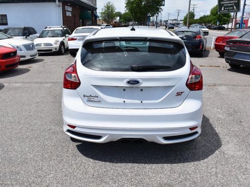 Used 2014 Ford Focus ST w/ Equipment Group 202A image 7