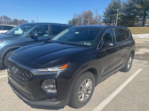 Used 2019 Hyundai Santa Fe SEL image 2