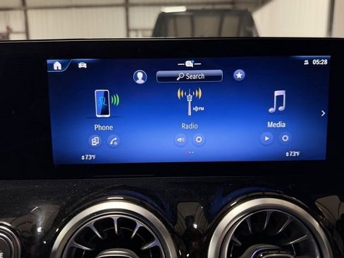 Used 2025 Mercedes-Benz GLA 250 4MATIC image 18