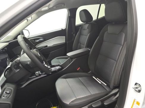 New 2026 Chevrolet Trax LT w/ Driver Confidence Package FWD image 22