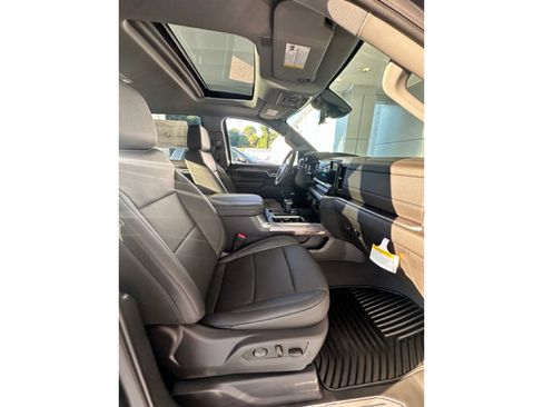 New 2025 Chevrolet Silverado 1500 LTZ w/ LTZ Premium Package image 9