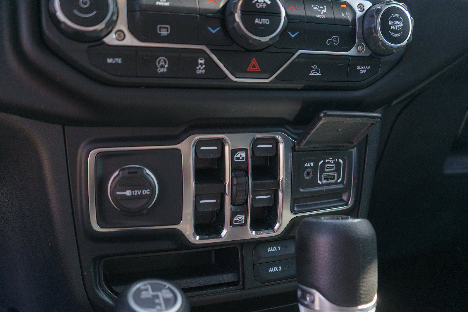 Used 2021 Jeep Wrangler Unlimited Sport AWD/4WD image 18