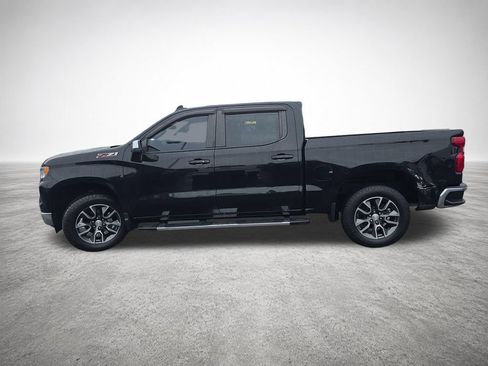 Used 2022 Chevrolet Silverado 1500 LT w/ Z71 Off-Road Package AWD/4WD image 5