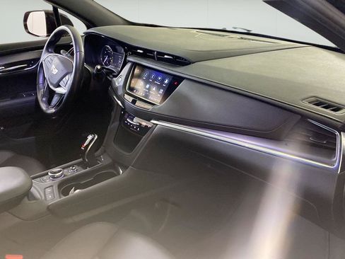 Used 2020 Cadillac XT5 Luxury AWD/4WD image 31