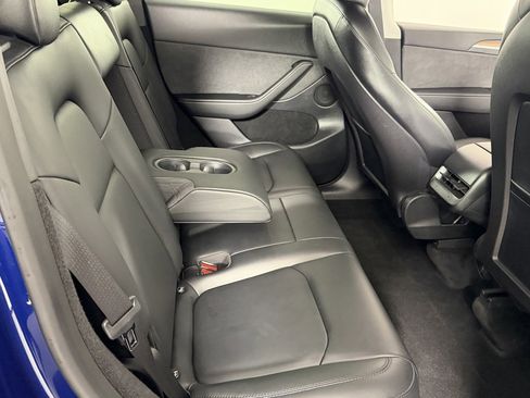 Used 2023 Tesla Model Y Long Range image 29
