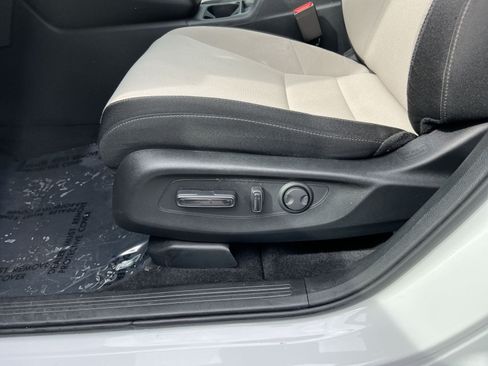 Used 2024 Honda CR-V EX image 14