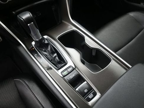 Used 2021 Honda Accord Sport image 29
