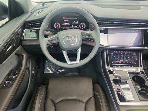 Used 2023 Audi Q8 Prestige w/ Prestige Package image 37