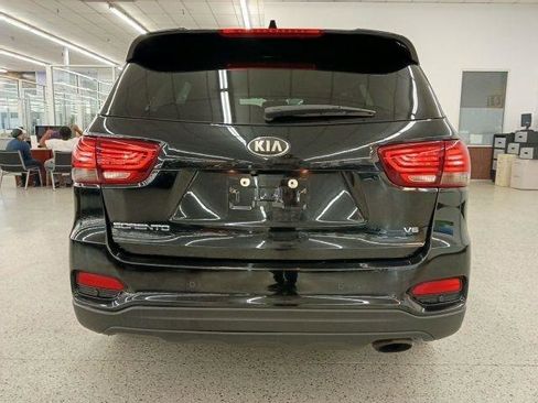 Used 2019 Kia Sorento FWD V6 w/ LX V6 Convenience Package image 5