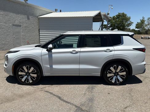 New 2026 Mitsubishi Outlander SEL FWD image 4
