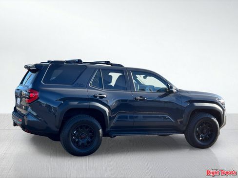 Certified 2026 Toyota 4Runner TRD Off-Road Premium AWD/4WD image 7