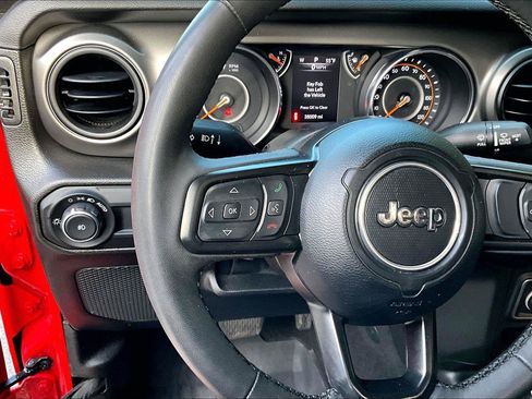 Certified 2023 Jeep Wrangler Sport AWD/4WD image 18