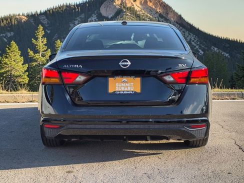 Used 2024 Nissan Altima 2.5 SV FWD image 6