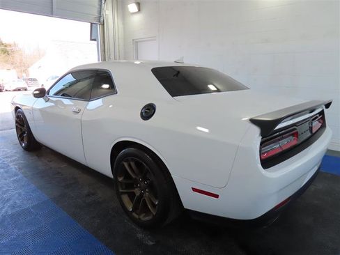 Used 2022 Dodge Challenger SRT Hellcat w/ Plus Package RWD image 12