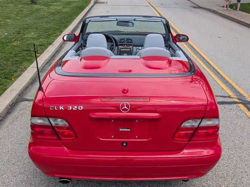 Used 2002 Mercedes-Benz CLK 320 Cabriolet image 19