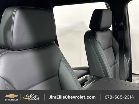 New 2026 Chevrolet Suburban LT w/ Comfort Package image 54