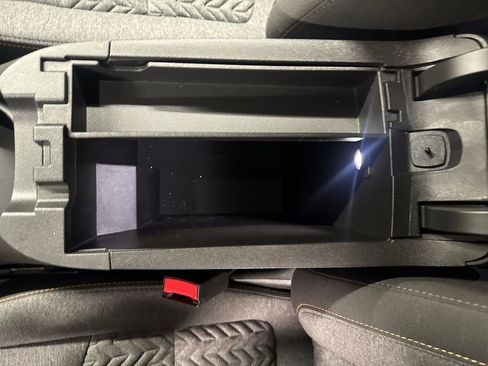 Used 2023 Chevrolet Equinox LT AWD/4WD image 30