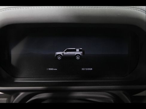 Used 2025 Land Rover Defender 110 S image 8