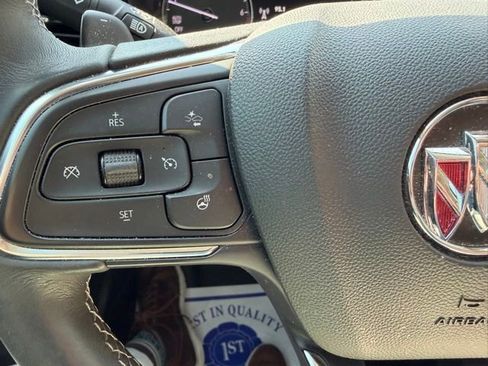 Used 2021 Buick Envision Avenir w/ Technology Package II FWD image 11