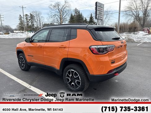 New 2026 Jeep Compass Trailhawk AWD/4WD image 7