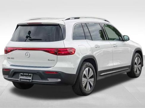 Certified 2024 Mercedes-Benz EQB 300 4MATIC image 7