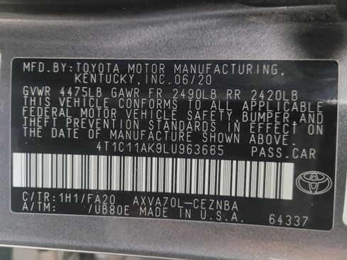 Used 2020 Toyota Camry LE w/ Carpet Mat Package FWD image 33