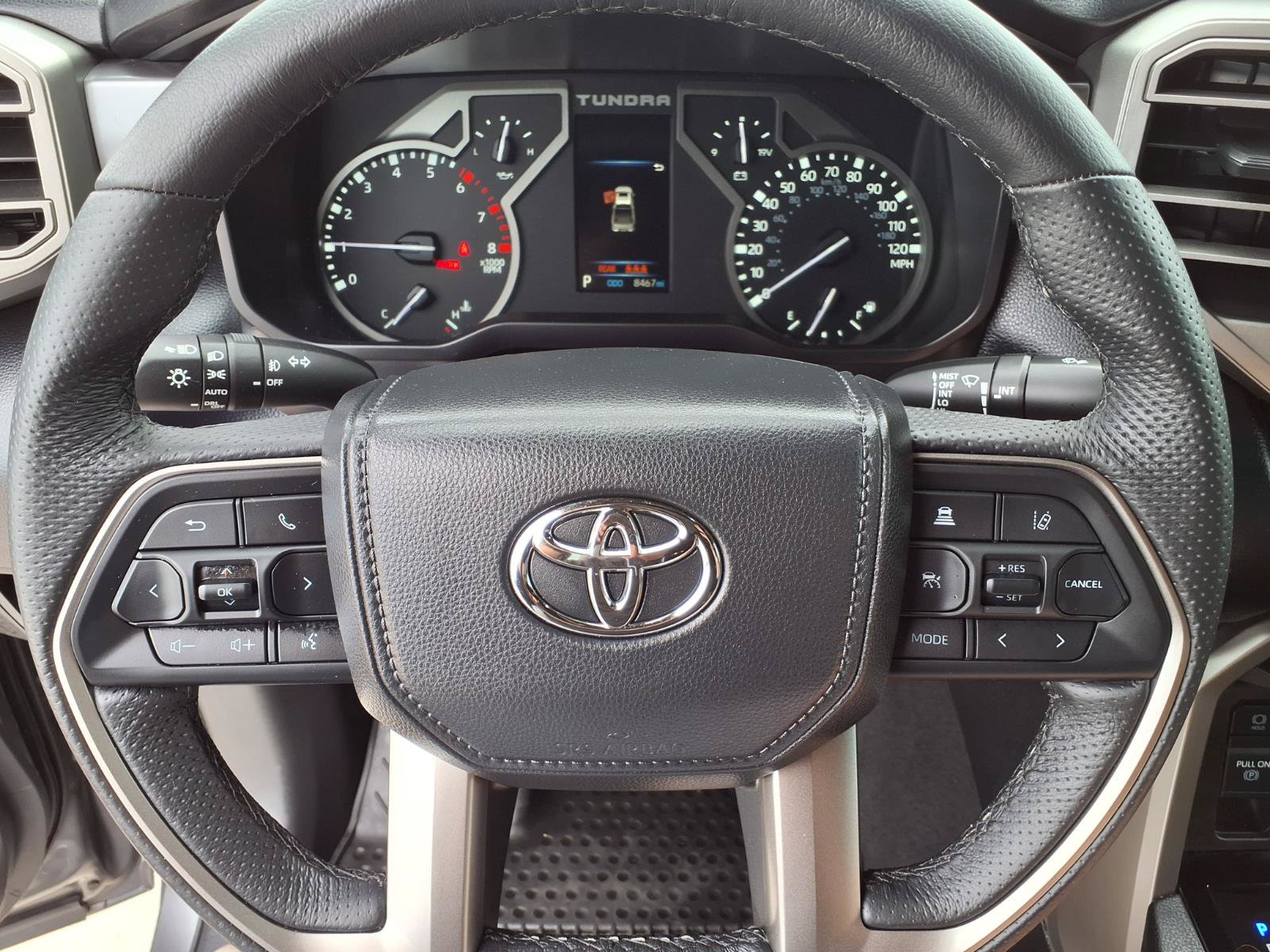 Used 2025 Toyota Tundra SR5 w/ SR5 Premium Package AWD/4WD image 22