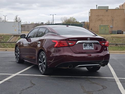 Used 2018 Nissan Maxima SR image 5