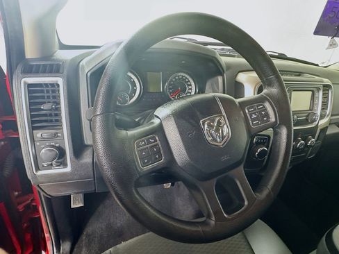 Used 2017 RAM 1500 Classic SLT image 11