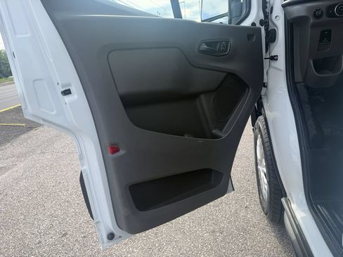Used 2025 Ford Transit 250 148 Medium Roof w/ Exterior Upgrade Package RWD image 8