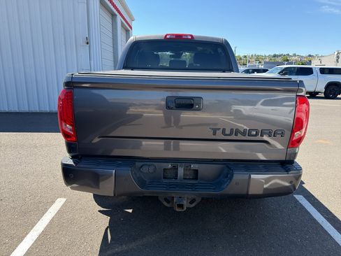 Used 2018 Toyota Tundra SR5 AWD/4WD image 7